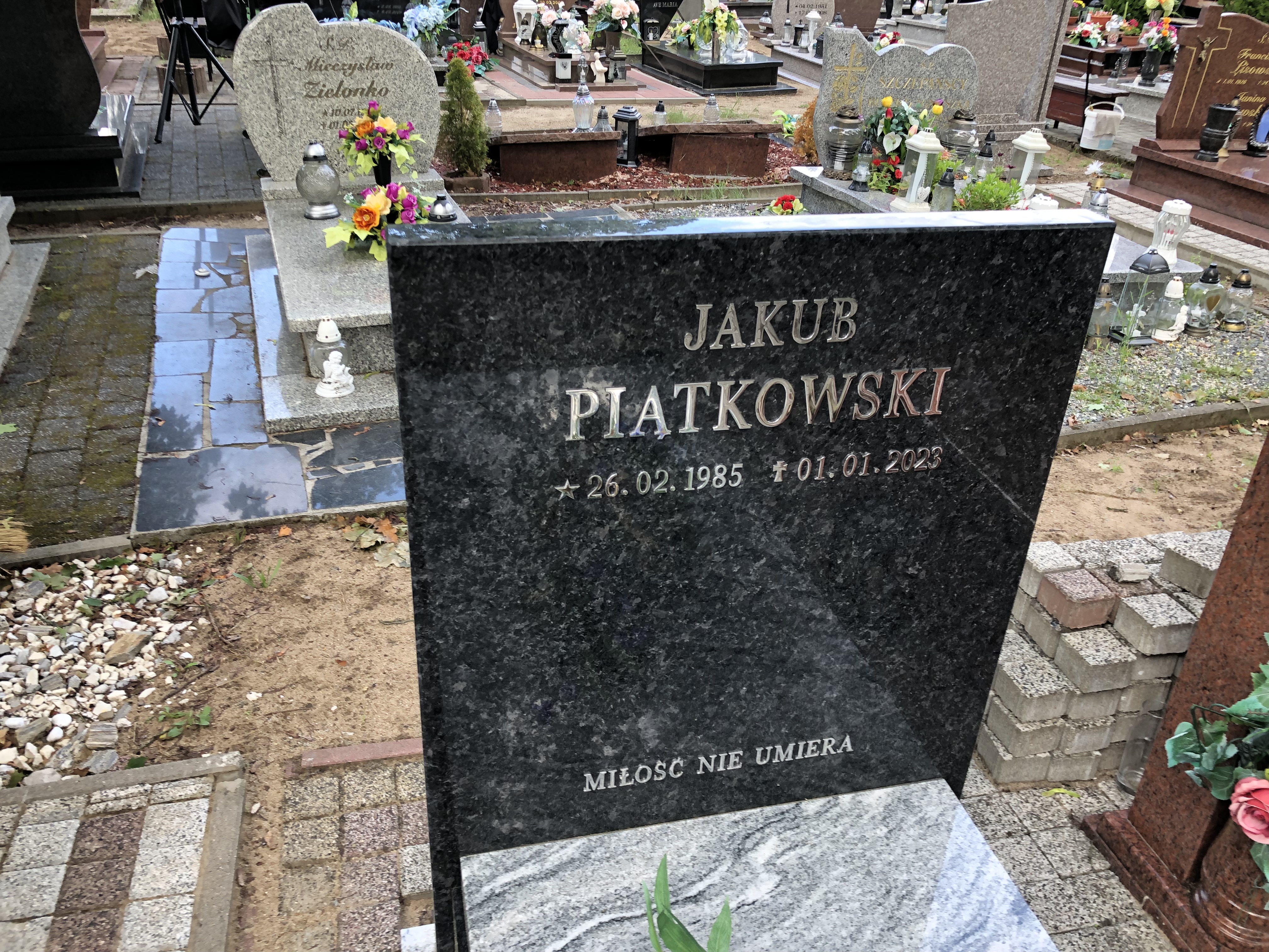 Jakub Piątkowski 1985 Kostrzyn nad Odrą - Grobonet - Wyszukiwarka osób pochowanych