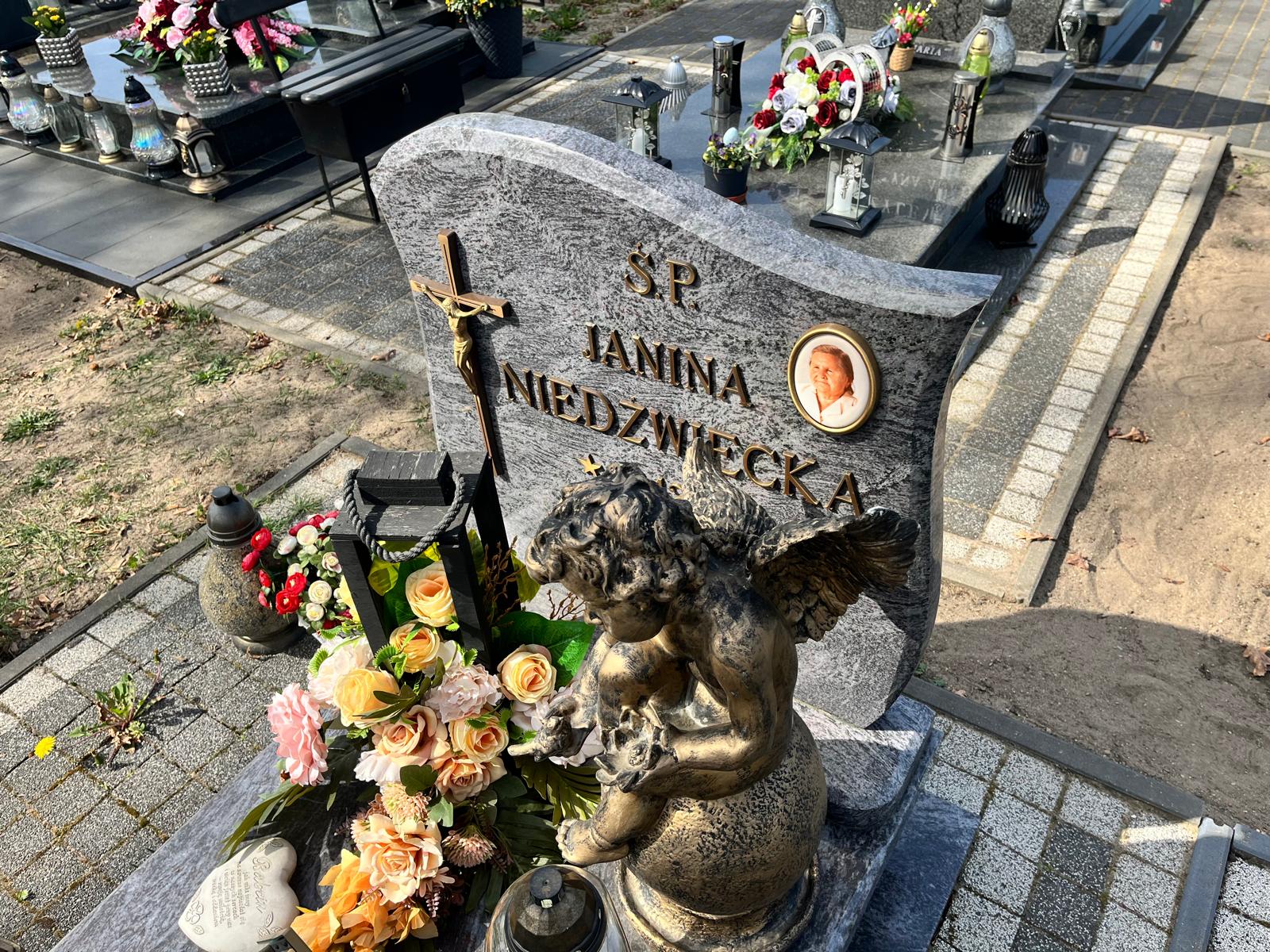 Janina Niedźwiecka 1932 Kostrzyn nad Odrą - Grobonet - Wyszukiwarka osób pochowanych