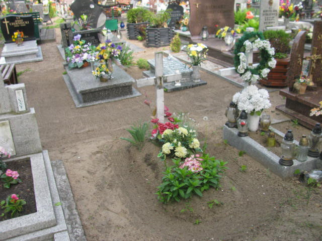 Krzysztof Piwowarski 1966 Kostrzyn nad Odrą - Grobonet - Wyszukiwarka osób pochowanych