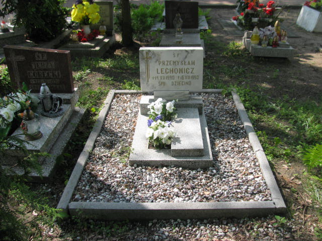 Grób Przemysław Lechowicz