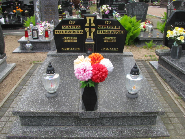 Grób Szczepan Tuchajski