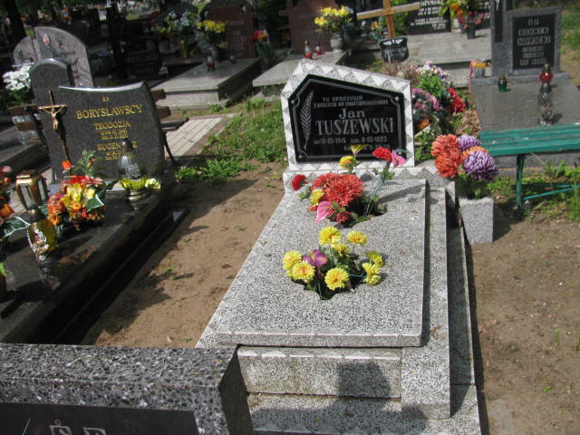 Grób Jan Tuszewski