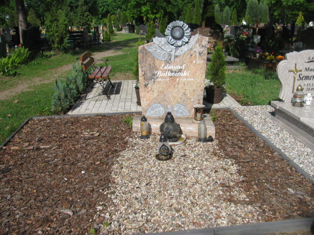 Grób Edmund Bulkowski