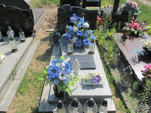 Grób Ryszard Przybylski