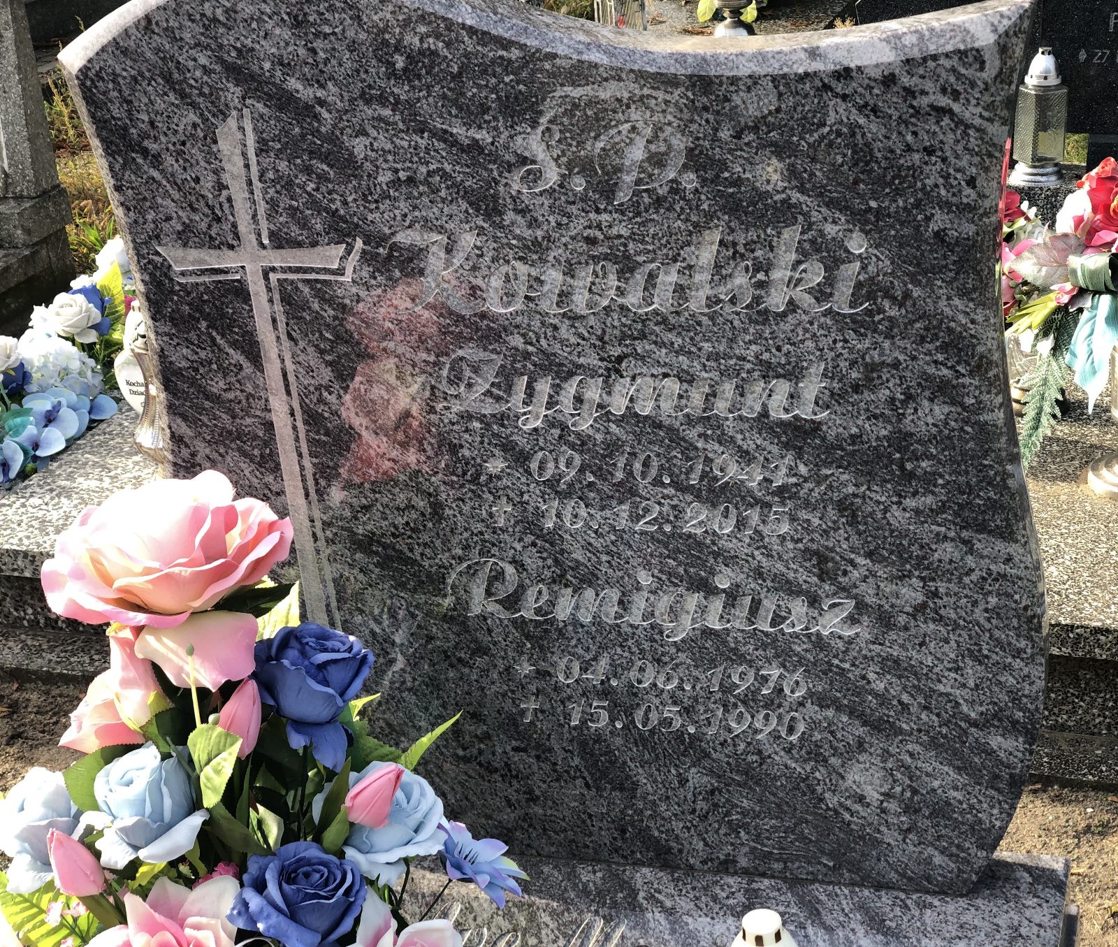 Grób Remigiusz Kowalski
