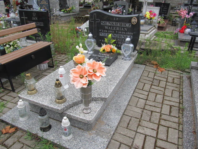 Grób Marek Sienkiewicz
