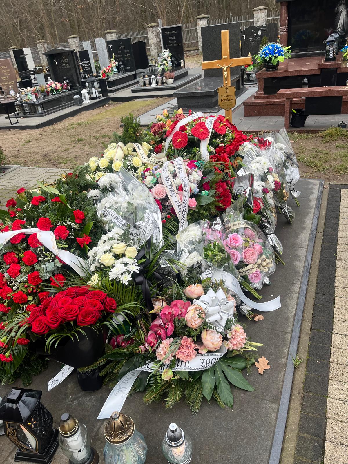 Grób Czesława Tomków
